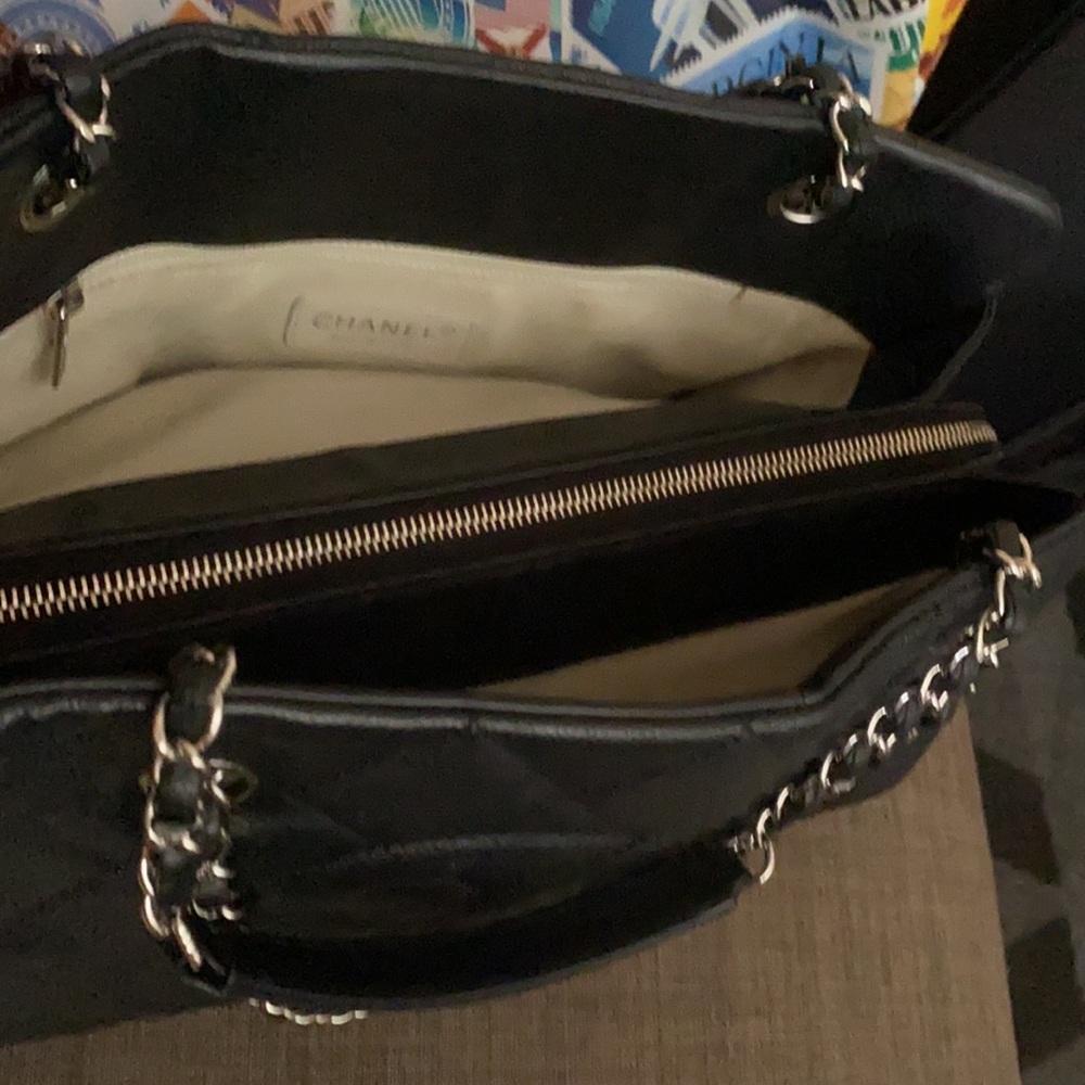 Chanel Grand Shopping Tote - Picture 10 of 17
